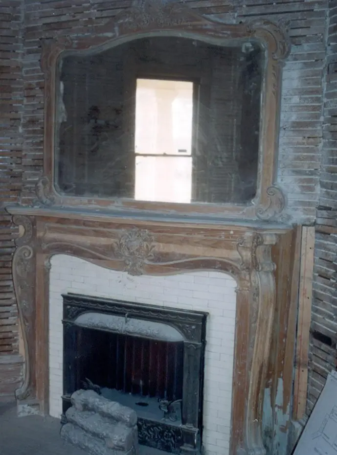 Springfield - Interior - Fireplace - BEFORE